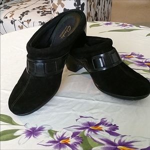 Clarks slip on shoes